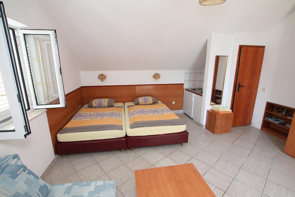 Guest House Saga Χέρτσεγκ Νόβι Δωμάτιο φωτογραφία